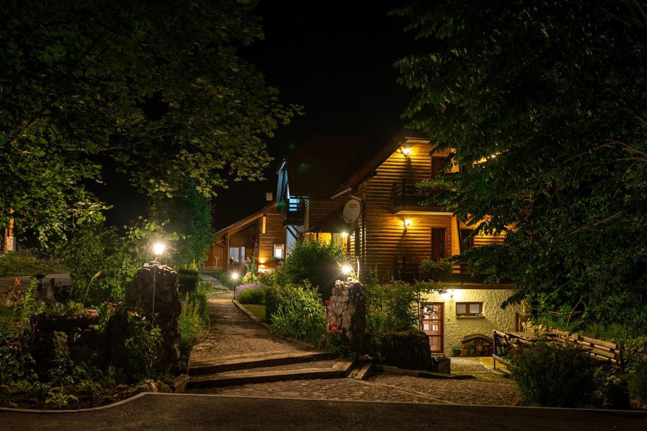 コレニツァ House Mrzlin Gradゲストハウス エクステリア 写真
